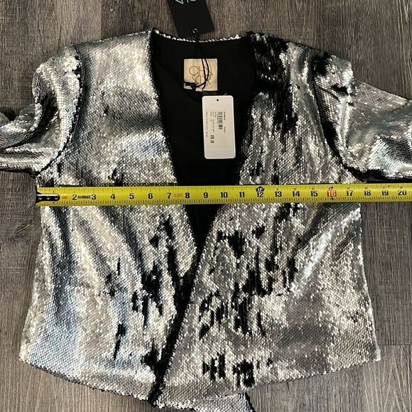 Evereve Chaser sequin drape front jacket reversible sequin black silver NWT - XS - Picture 6 of 8